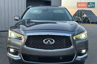 Позашляховик / Кросовер Infiniti QX60 2019 в 