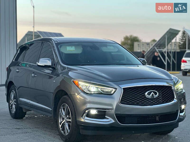 Позашляховик / Кросовер Infiniti QX60 2019 в 
