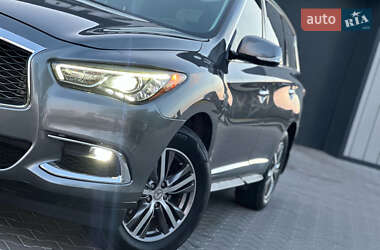 Позашляховик / Кросовер Infiniti QX60 2019 в 