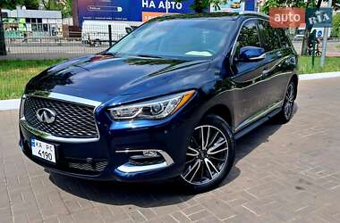 Внедорожник / Кроссовер Infiniti QX60 2017 в 