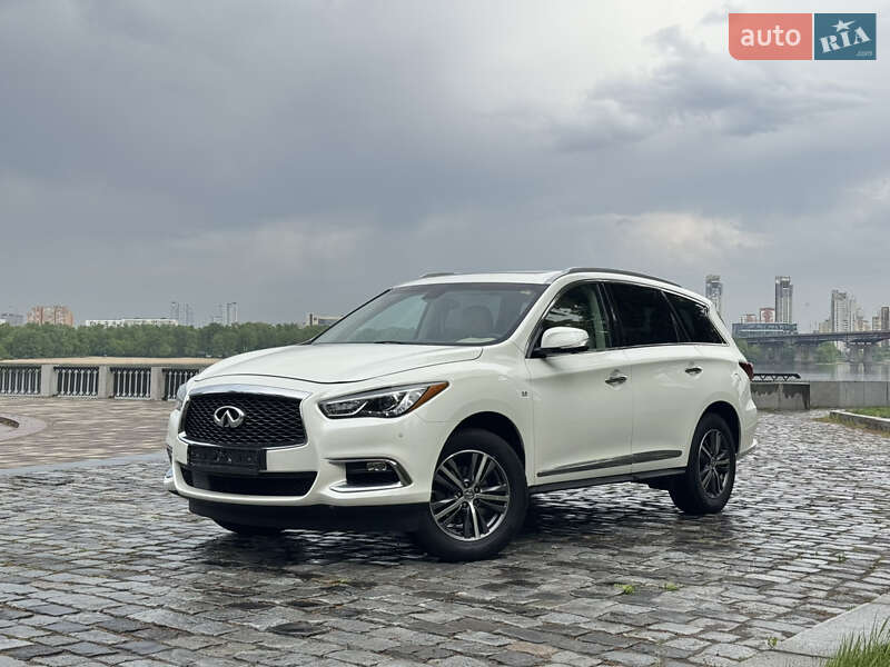 Внедорожник / Кроссовер Infiniti QX60 2018 в Киеве