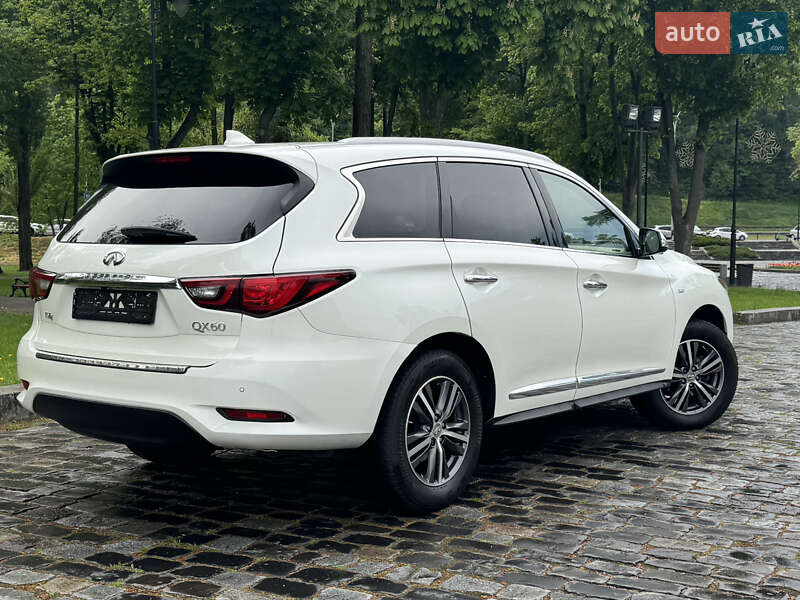 Внедорожник / Кроссовер Infiniti QX60 2018 в Киеве