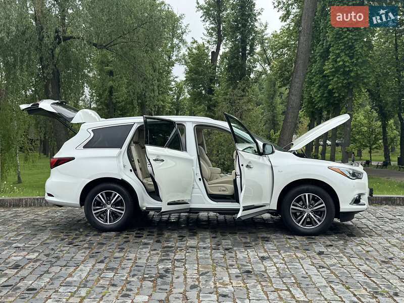 Внедорожник / Кроссовер Infiniti QX60 2018 в Киеве