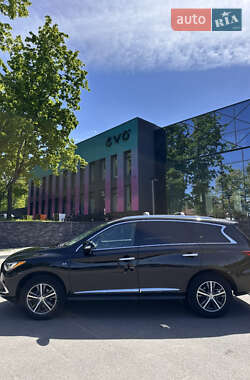 Внедорожник / Кроссовер Infiniti QX60 2018 в 