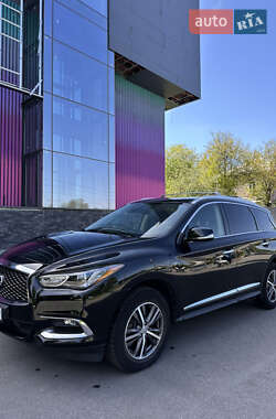 Внедорожник / Кроссовер Infiniti QX60 2018 в 