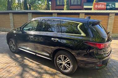 Внедорожник / Кроссовер Infiniti QX60 2017 в 