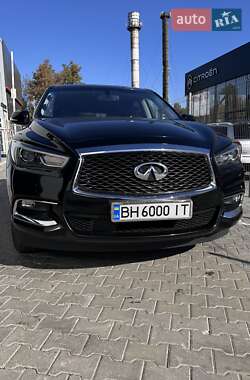 Внедорожник / Кроссовер Infiniti QX60 2017 в 