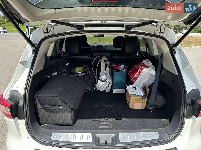 Позашляховик / Кросовер Infiniti QX60 2015 в Дніпрі