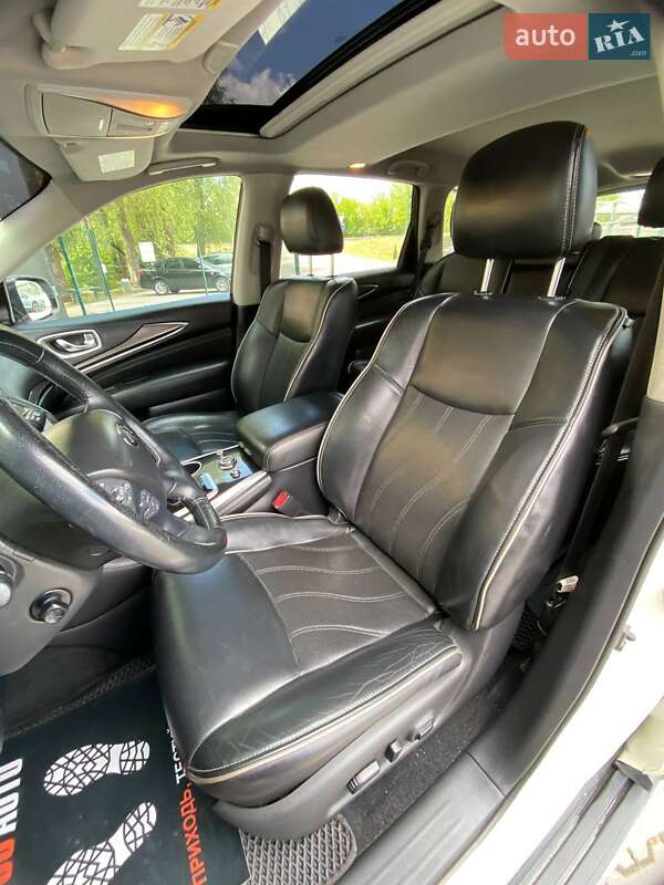 Позашляховик / Кросовер Infiniti QX60 2016 в Хмельницькому
