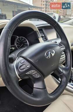 Внедорожник / Кроссовер Infiniti QX60 2016 в 