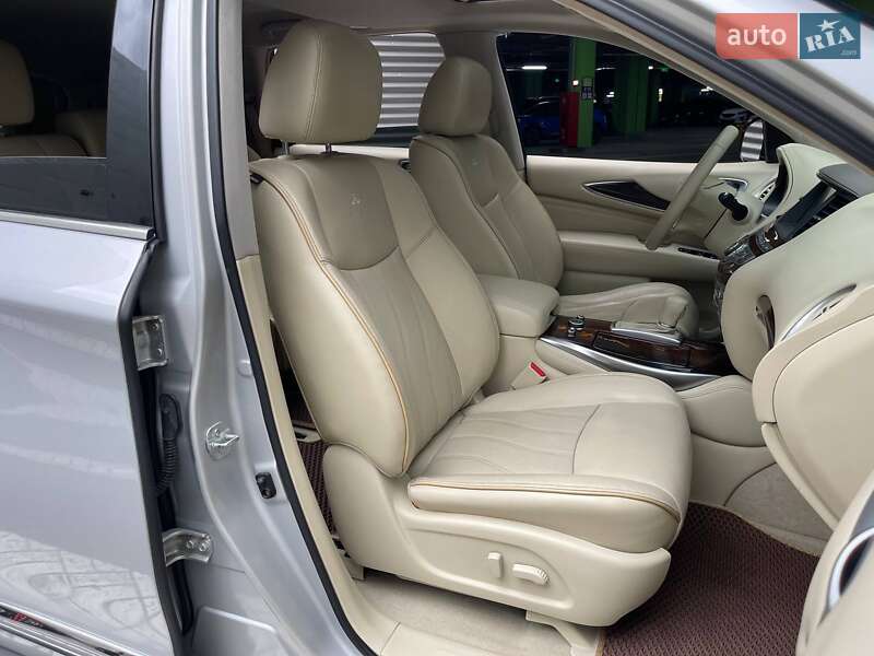 Позашляховик / Кросовер Infiniti QX60 2014 в Києві