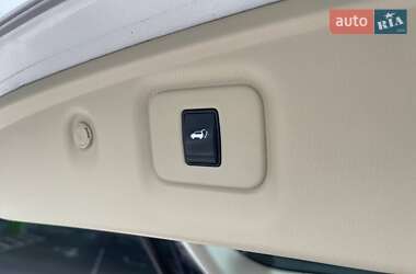 Внедорожник / Кроссовер Infiniti QX60 2014 в 