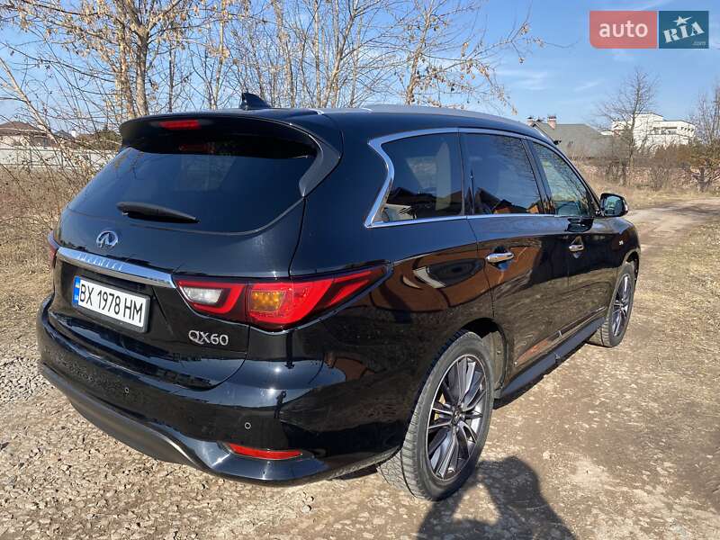 Внедорожник / Кроссовер Infiniti QX60 2018 в Софиевской Борщаговке
