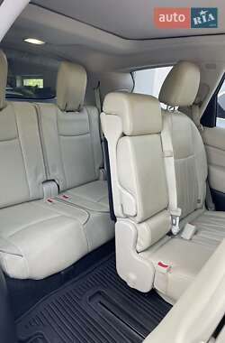 Внедорожник / Кроссовер Infiniti QX60 2017 в 
