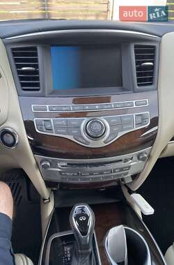 Внедорожник / Кроссовер Infiniti QX60 2017 в 