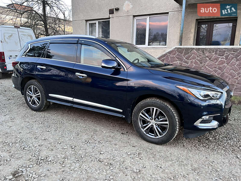 Внедорожник / Кроссовер Infiniti QX60 2017 в Ивано-Франковске