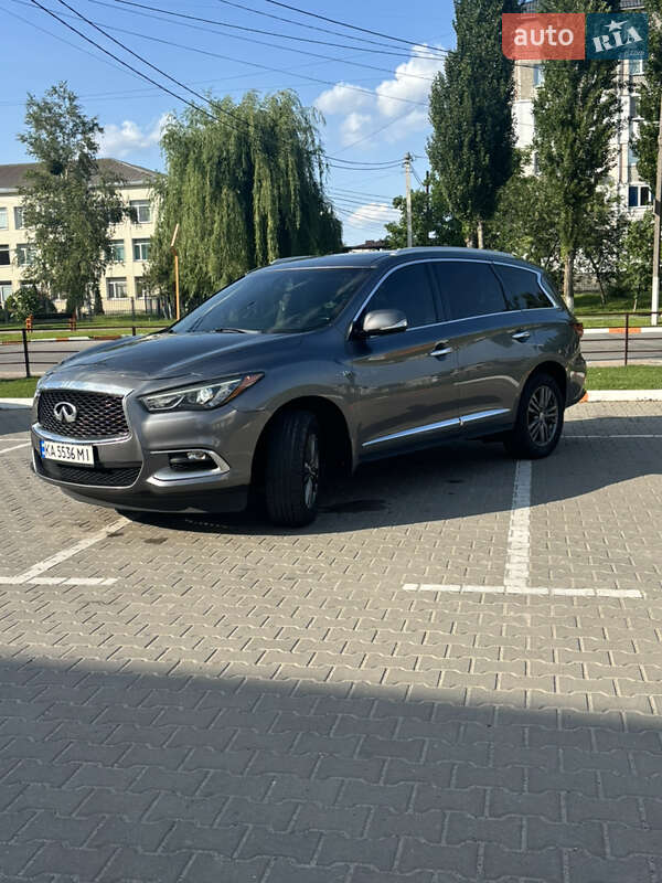 Внедорожник / Кроссовер Infiniti QX60 2016 в Василькове