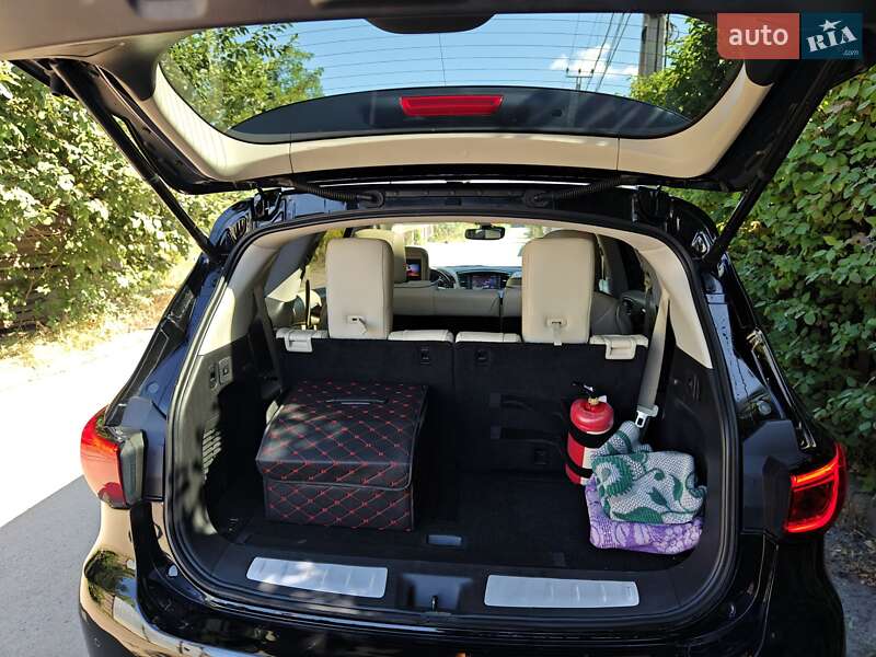 Внедорожник / Кроссовер Infiniti QX60 2016 в Киеве