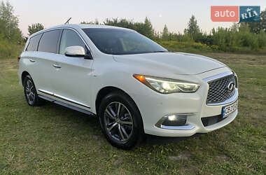 Внедорожник / Кроссовер Infiniti QX60 2016 в 