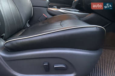 Внедорожник / Кроссовер Infiniti QX60 2016 в 
