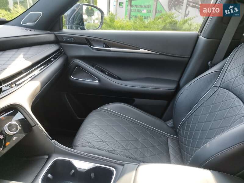 Внедорожник / Кроссовер Infiniti QX60 2022 в Киеве