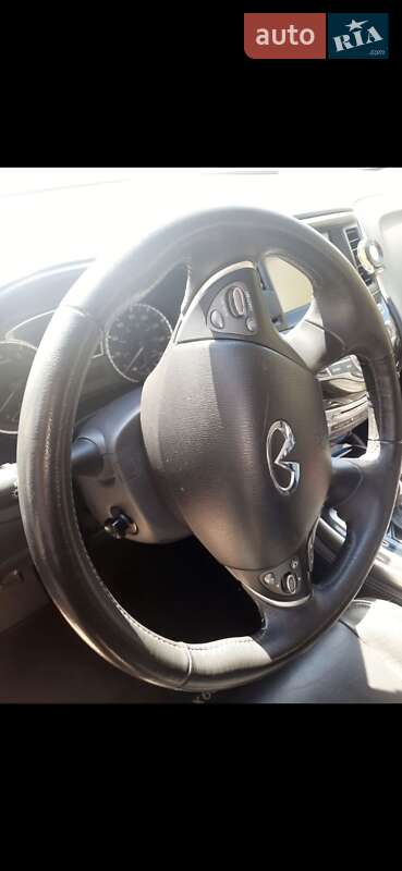 Внедорожник / Кроссовер Infiniti QX60 2017 в Киеве