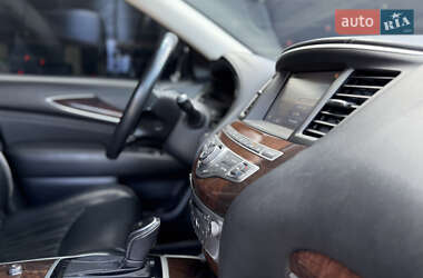 Внедорожник / Кроссовер Infiniti QX60 2016 в 