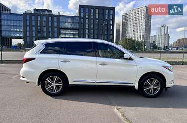 Внедорожник / Кроссовер Infiniti QX60 2019 в 