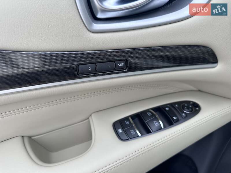 Позашляховик / Кросовер Infiniti QX60 2019 в Києві