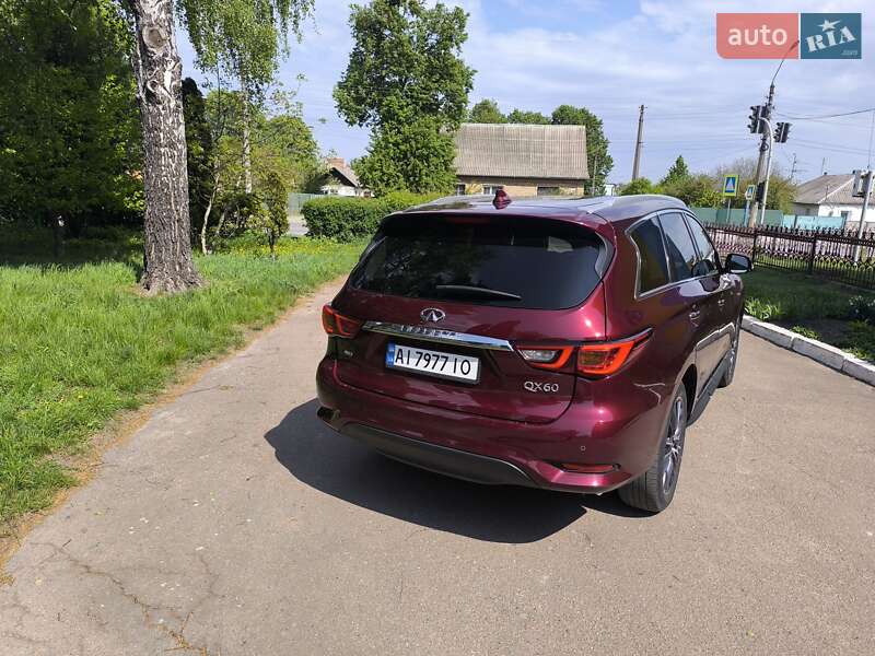 Внедорожник / Кроссовер Infiniti QX60 2019 в Сквире