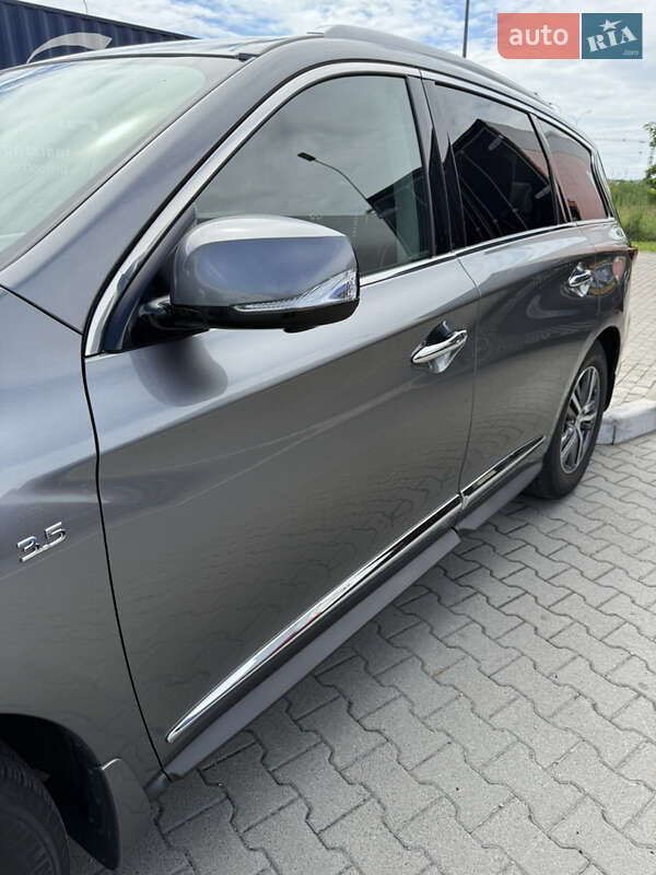 Внедорожник / Кроссовер Infiniti QX60 2016 в Киеве