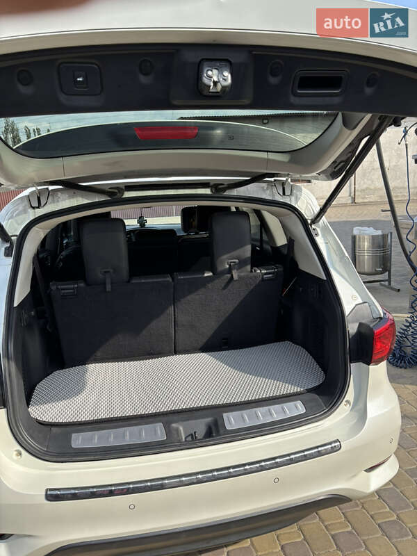 Внедорожник / Кроссовер Infiniti QX60 2017 в Тернополе