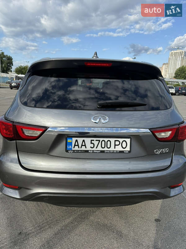 Внедорожник / Кроссовер Infiniti QX60 2016 в Киеве