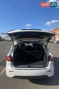 Внедорожник / Кроссовер Infiniti QX60 2014 в 