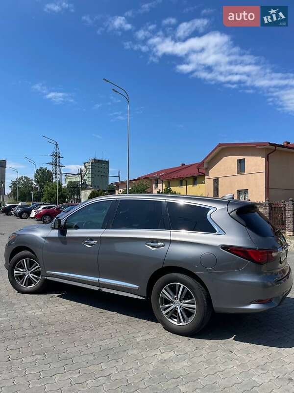 Внедорожник / Кроссовер Infiniti QX60 2019 в Стрые