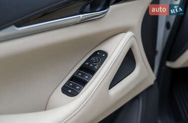 Внедорожник / Кроссовер Infiniti QX60 2023 в 