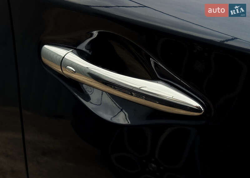 Внедорожник / Кроссовер Infiniti QX60 2020 в Киеве