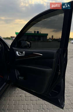 Внедорожник / Кроссовер Infiniti QX60 2015 в 