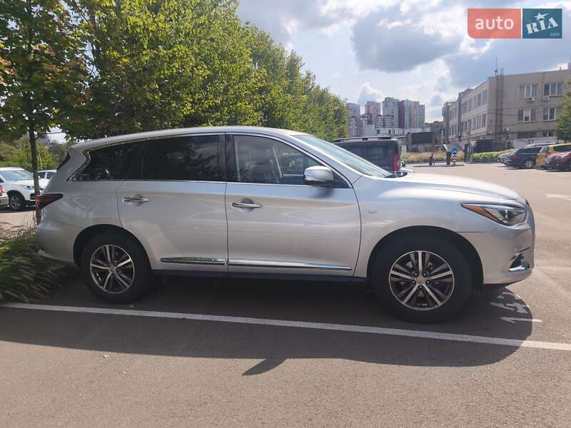 Внедорожник / Кроссовер Infiniti QX60 2019 в Киеве