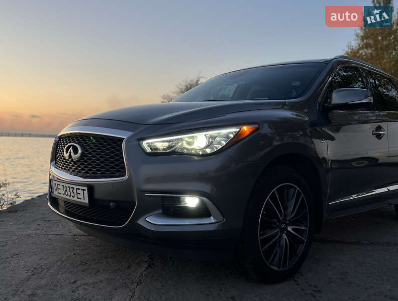 Внедорожник / Кроссовер Infiniti QX60 2016 в Днепре фото 6 Внедорожник / Кроссовер Infiniti QX60 2016 в Днепре