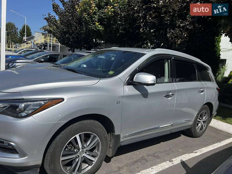 Внедорожник / Кроссовер Infiniti QX60 2016 в Ровно