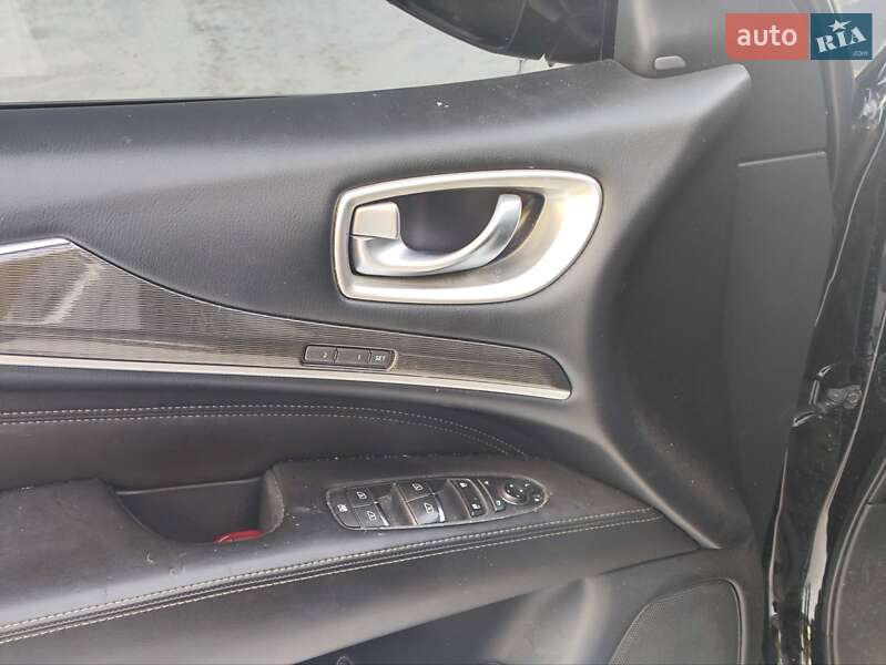 Купе Infiniti QX60 2018 в Ирпене