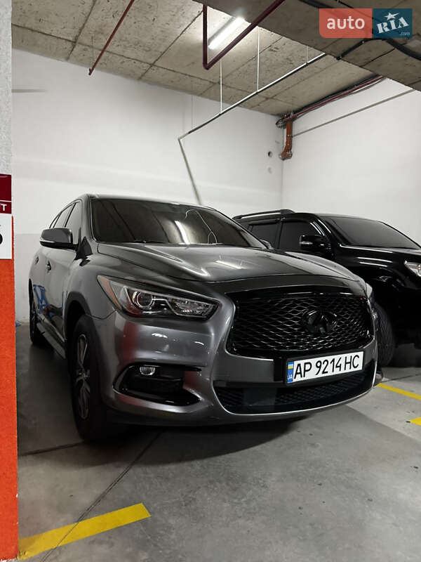 Внедорожник / Кроссовер Infiniti QX60 2016 в Одессе