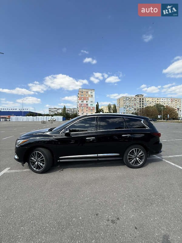 Внедорожник / Кроссовер Infiniti QX60 2017 в Кропивницком