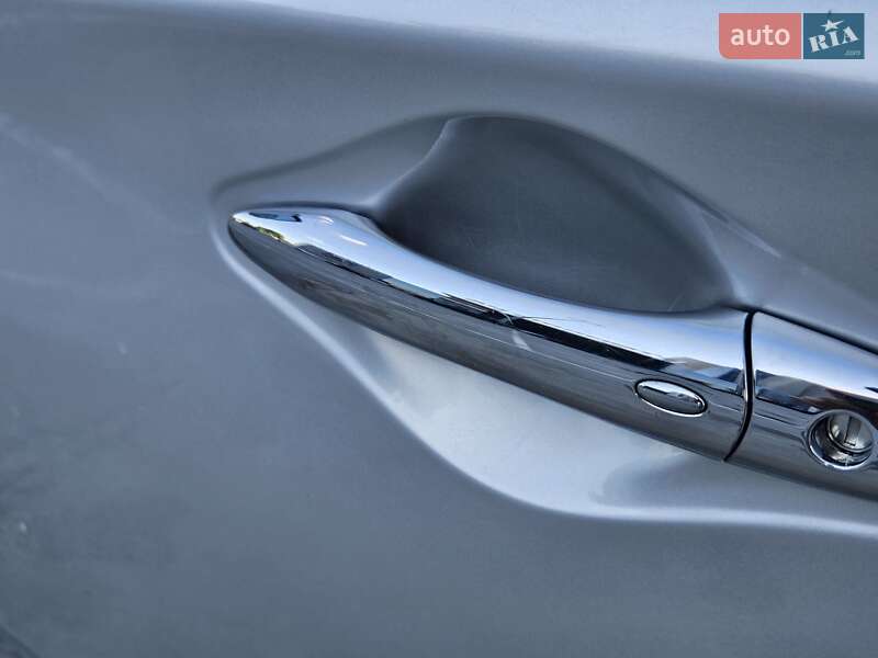 Позашляховик / Кросовер Infiniti QX60 2014 в Києві