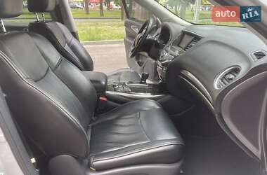 Внедорожник / Кроссовер Infiniti QX60 2015 в 