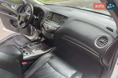 Внедорожник / Кроссовер Infiniti QX60 2015 в 
