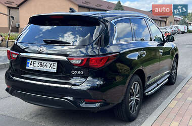 Внедорожник / Кроссовер Infiniti QX60 2018 в 