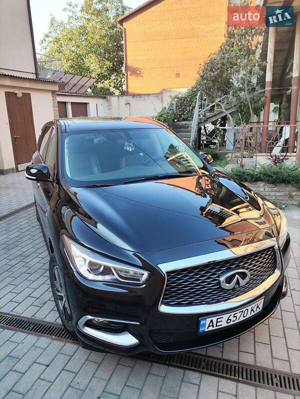 Внедорожник / Кроссовер Infiniti QX60 2018 в Днепре