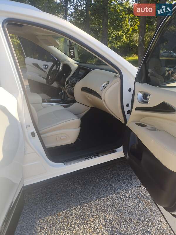 Внедорожник / Кроссовер Infiniti QX60 2016 в Львове
